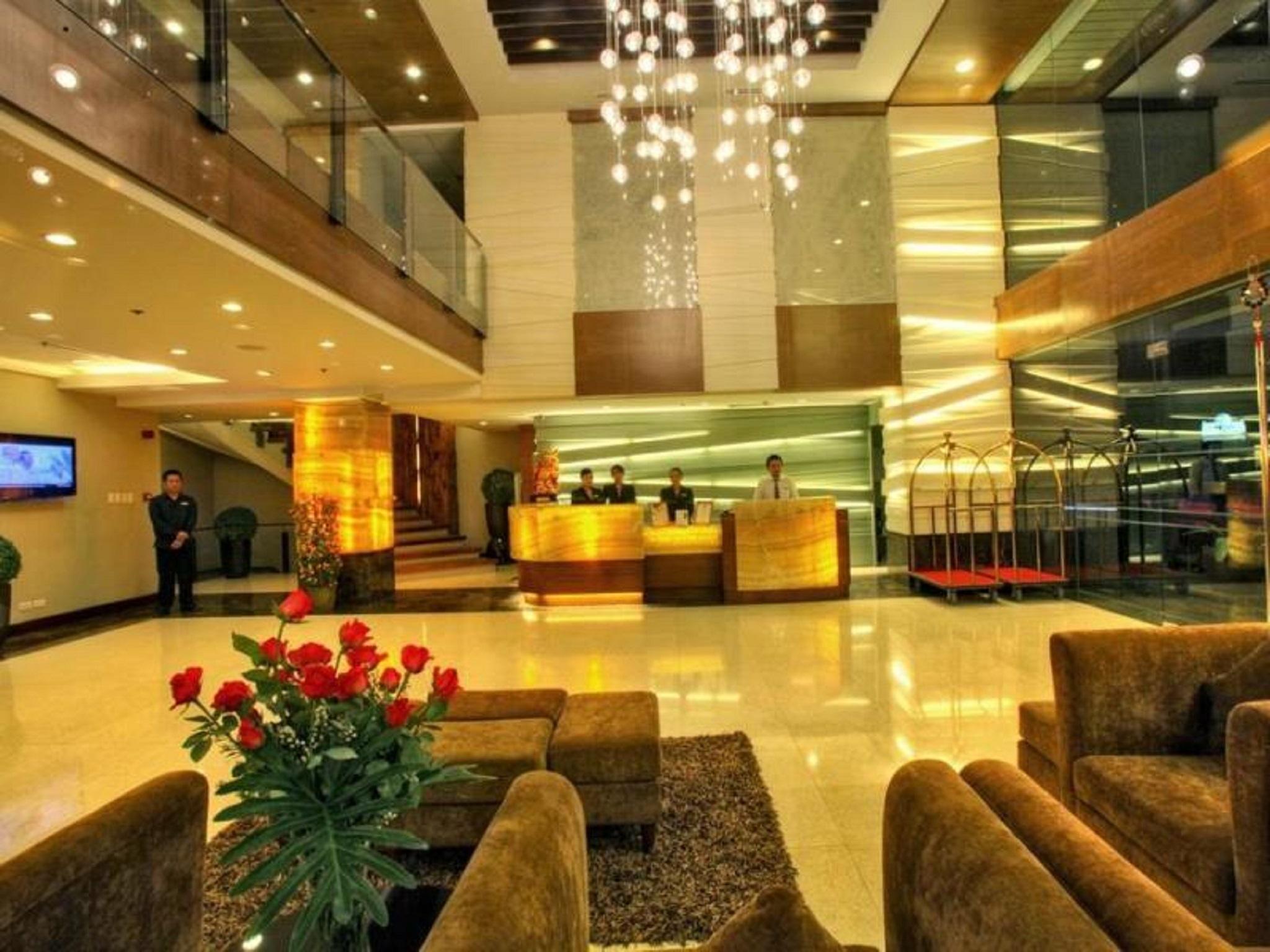 Armada Hotel Manila Eksteriør billede