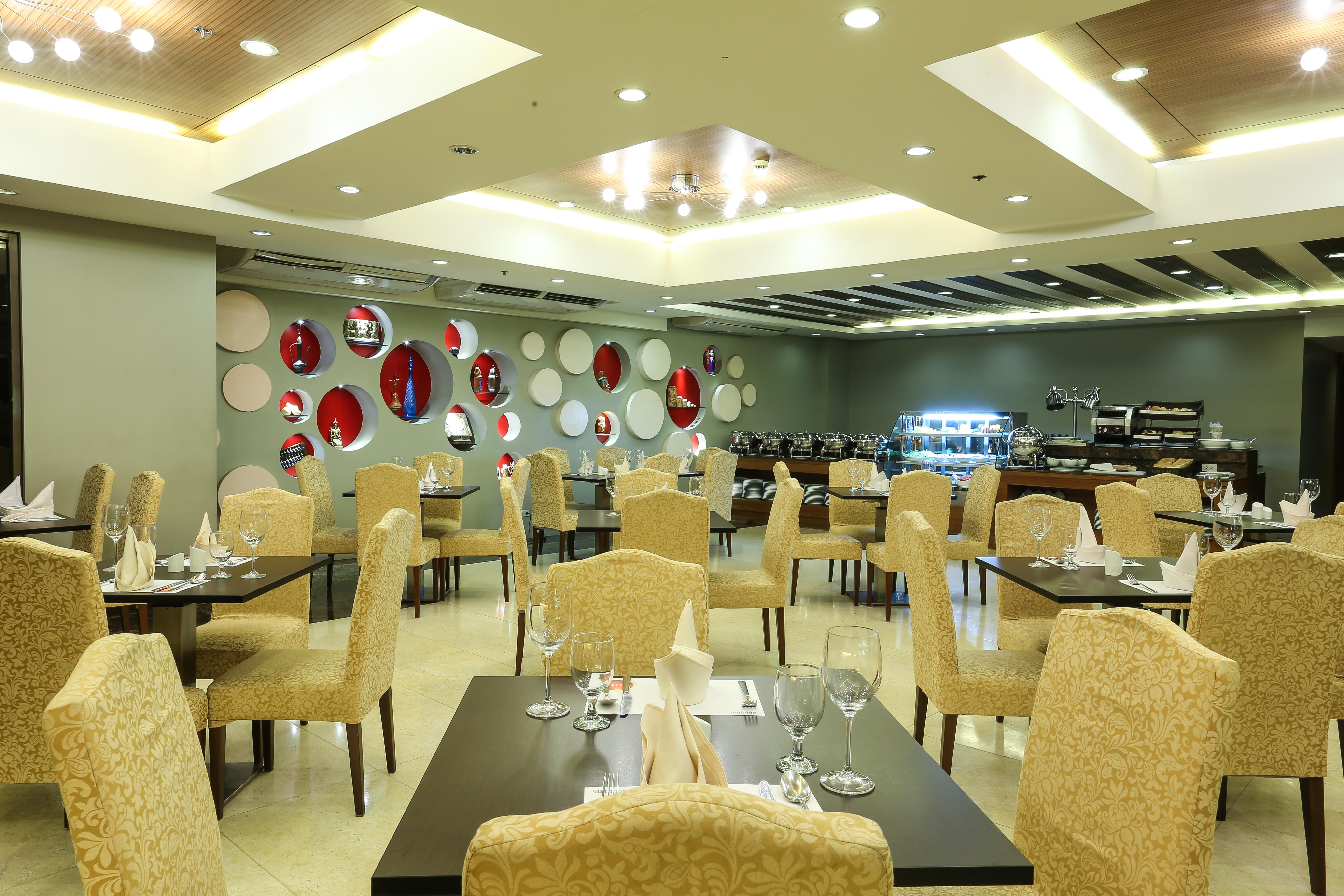 Armada Hotel Manila Eksteriør billede