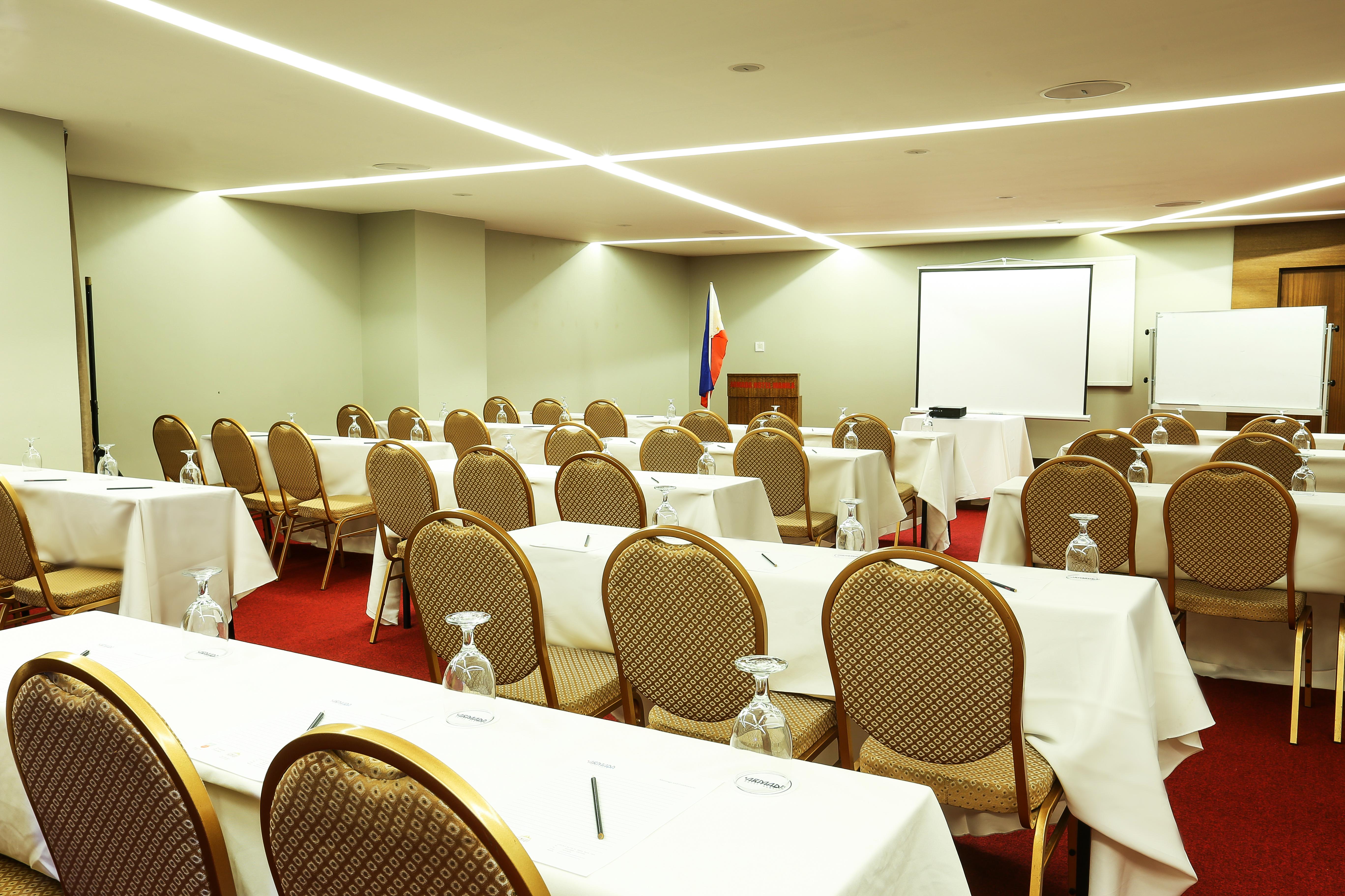 Armada Hotel Manila Eksteriør billede