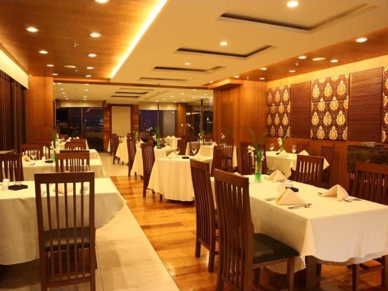 Armada Hotel Manila Eksteriør billede