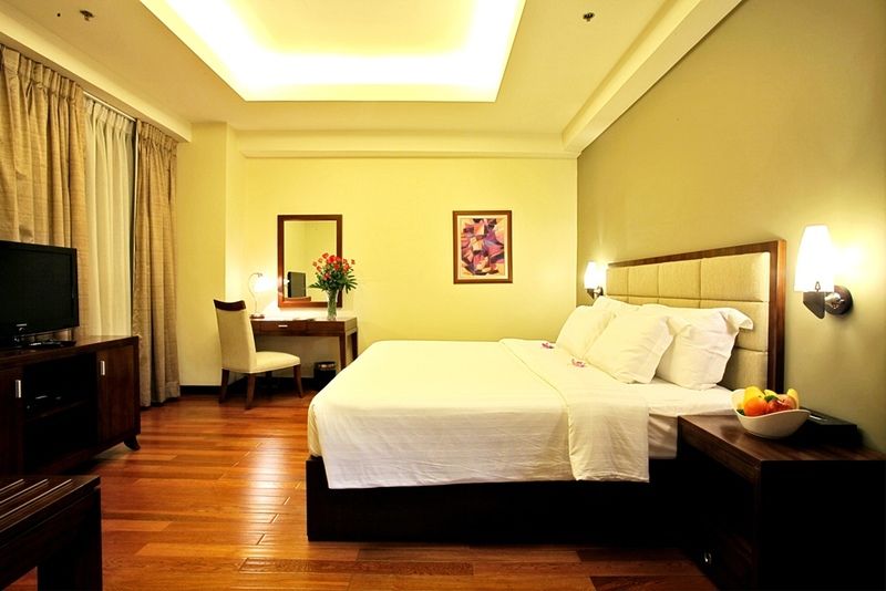 Armada Hotel Manila Eksteriør billede