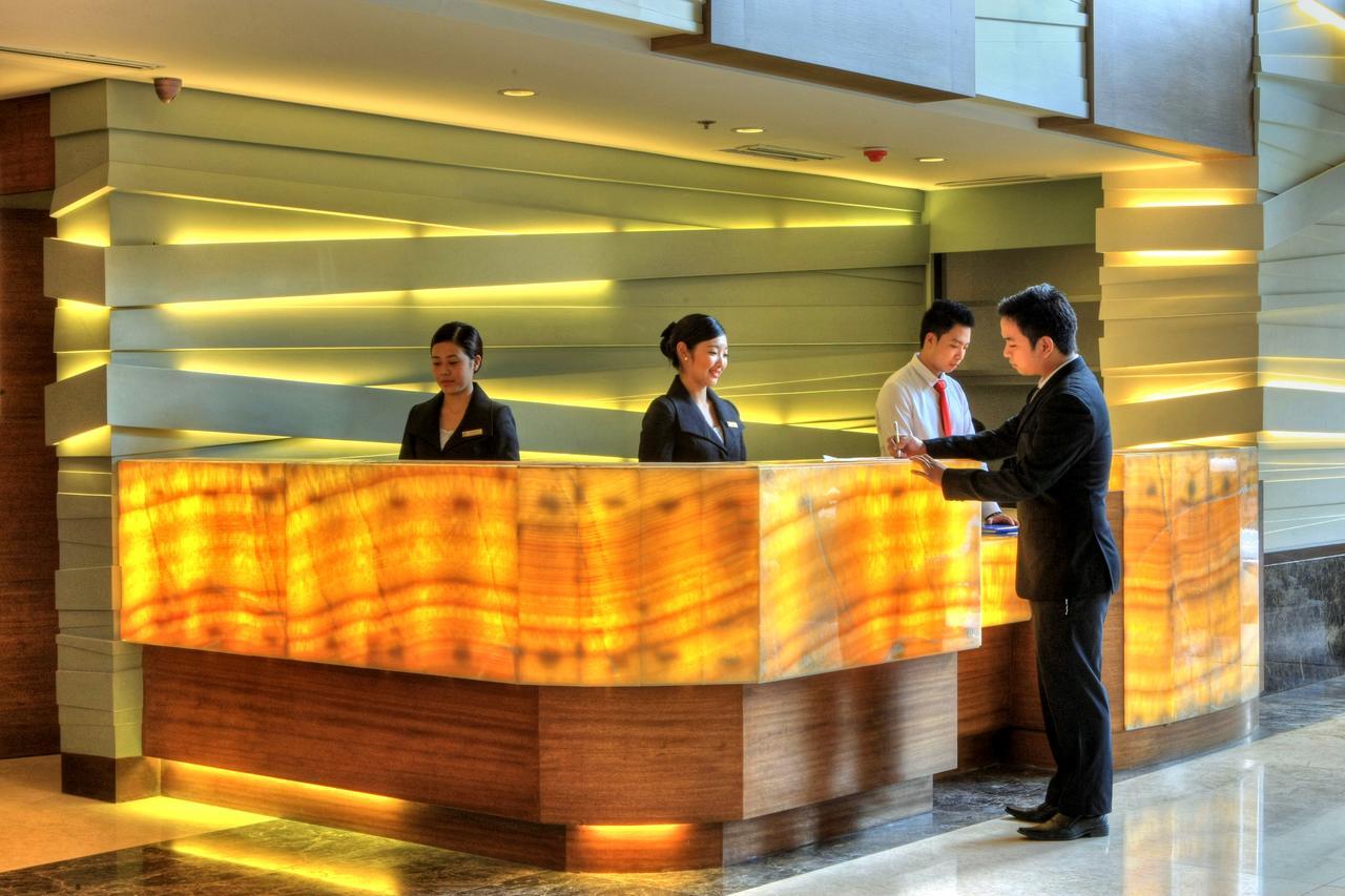 Armada Hotel Manila Eksteriør billede